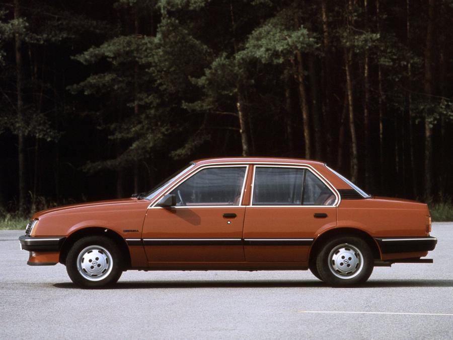  Opel Ascona 4-Door 1981 года  (фото 11 из 18)